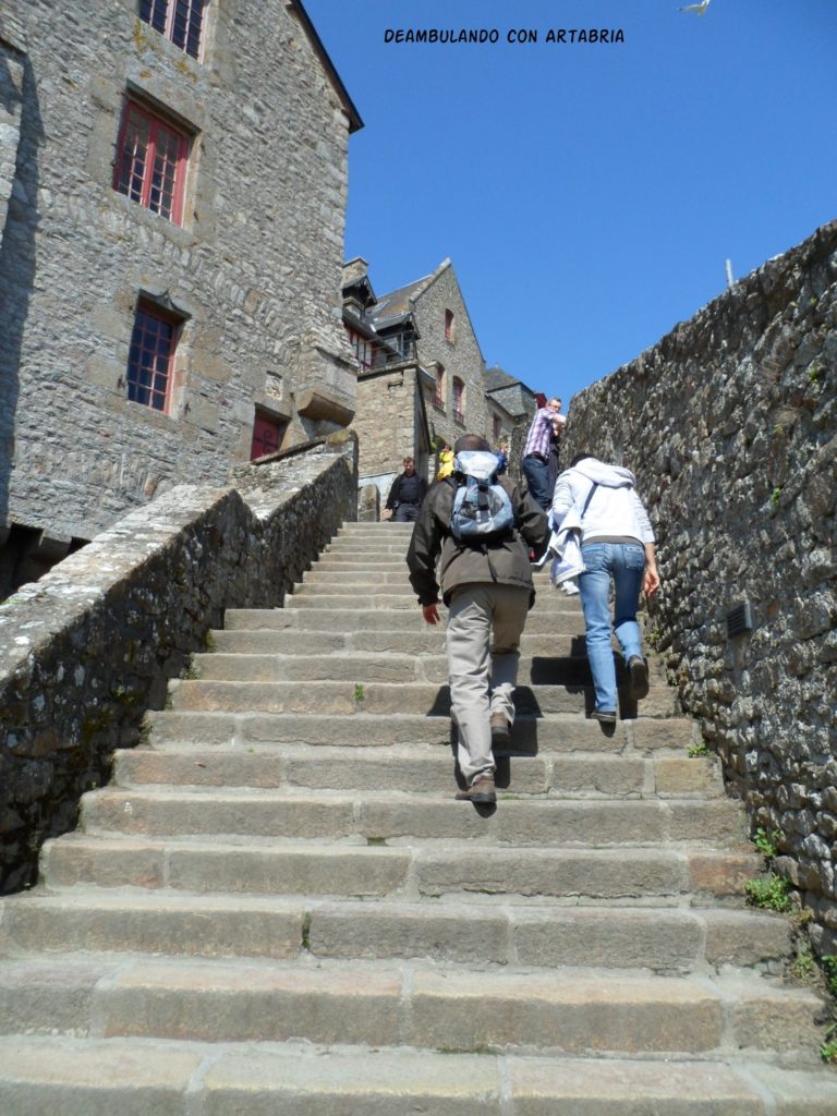 SAM 2681 768x1024 - Visitando el Mont Saint Michel
