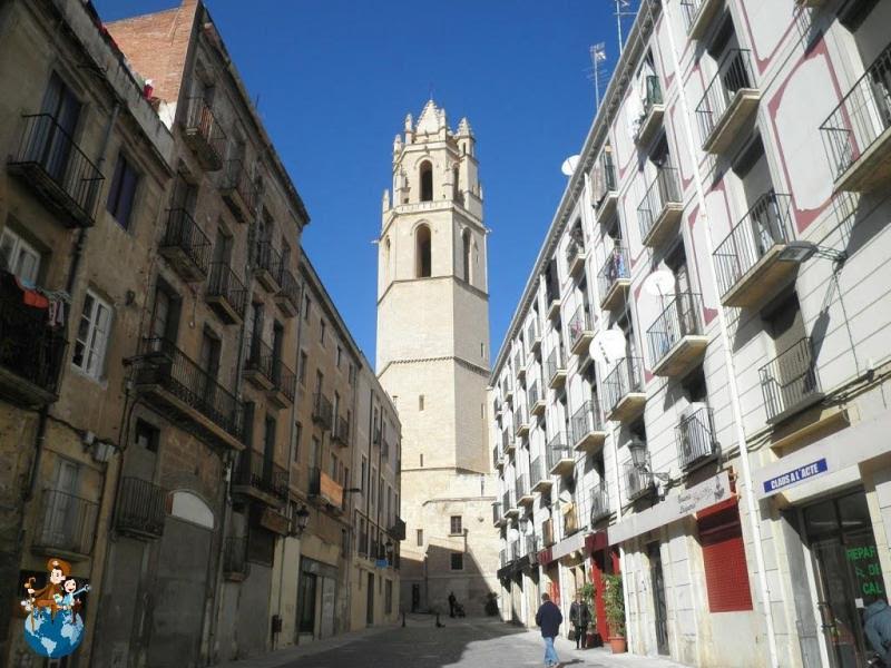 Reus Callejeandoporelplaneta - Las ciudades más bonitas de España (I)