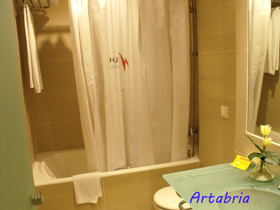 104.- Hotel Husa Más Camarena (Paterna)