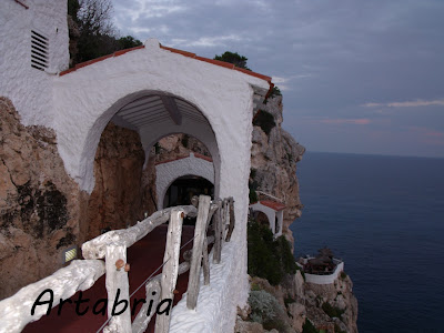 110.- Cova d´en Xoroi