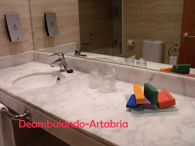 150.- Holel La Galería - Burgos