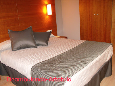 150.- Holel La Galería - Burgos