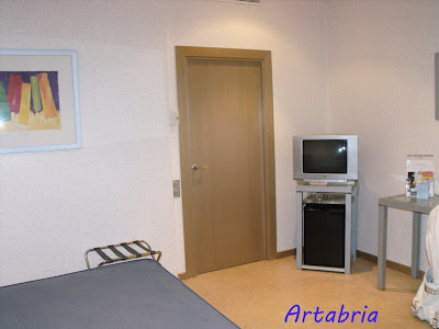104.- Hotel Husa Más Camarena (Paterna)