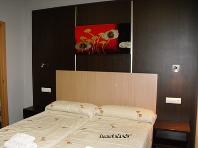 125.- Hostal Monet - Sevilla