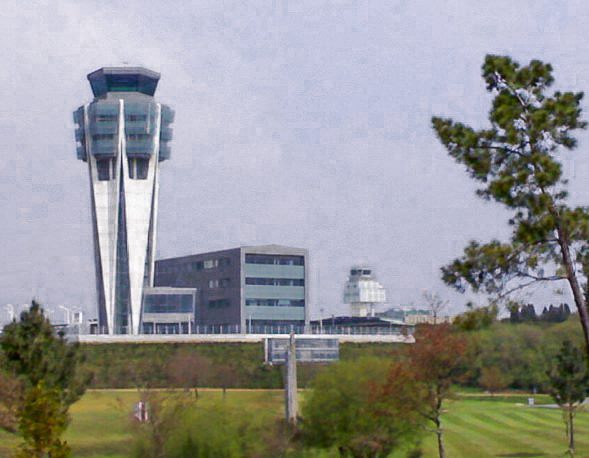 Nueva torre de lavacolla