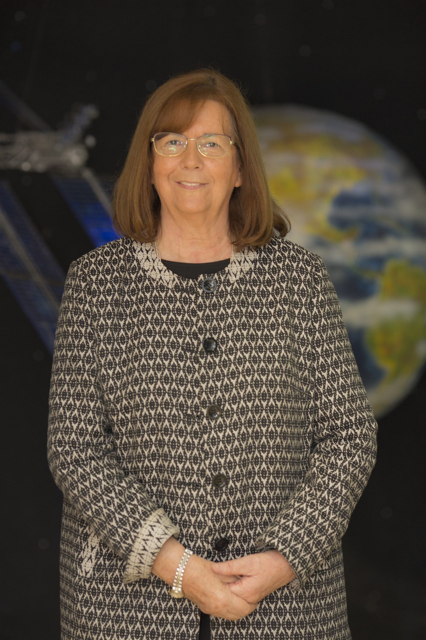 María Teresa Ruiz, Premio Nacional de Ciencias Exactas (2)