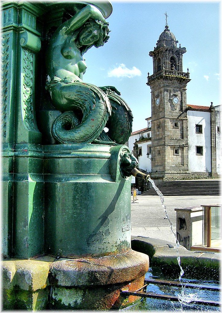 1461-Fonte de Diana Cazadora na Praza de Garcia Hermanos en Betanzos (Coruña)