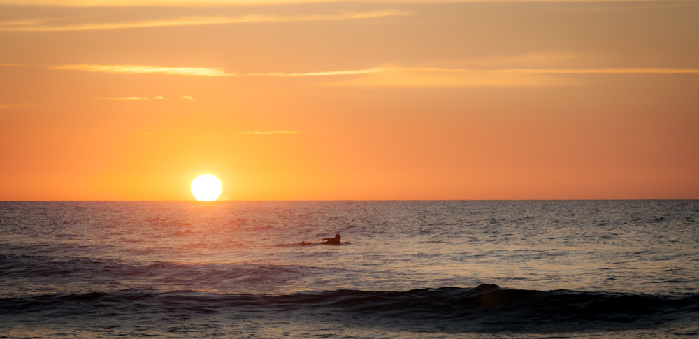Surf al atardecer en Liencres - Cantabria