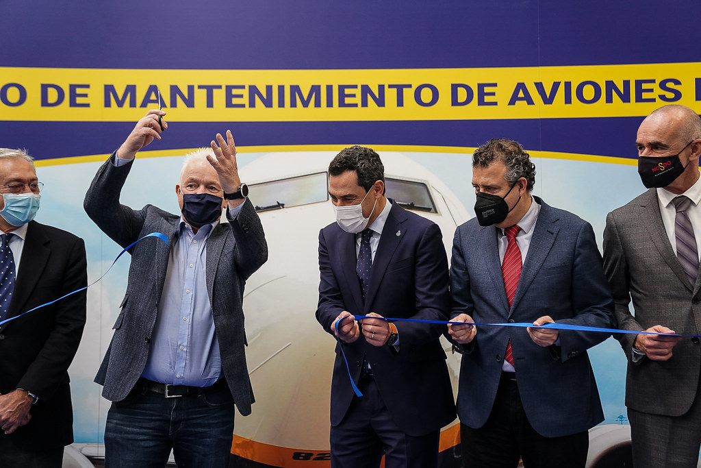 2021_12_15 - Inauguración del hangar de reparaciones de Ryanair